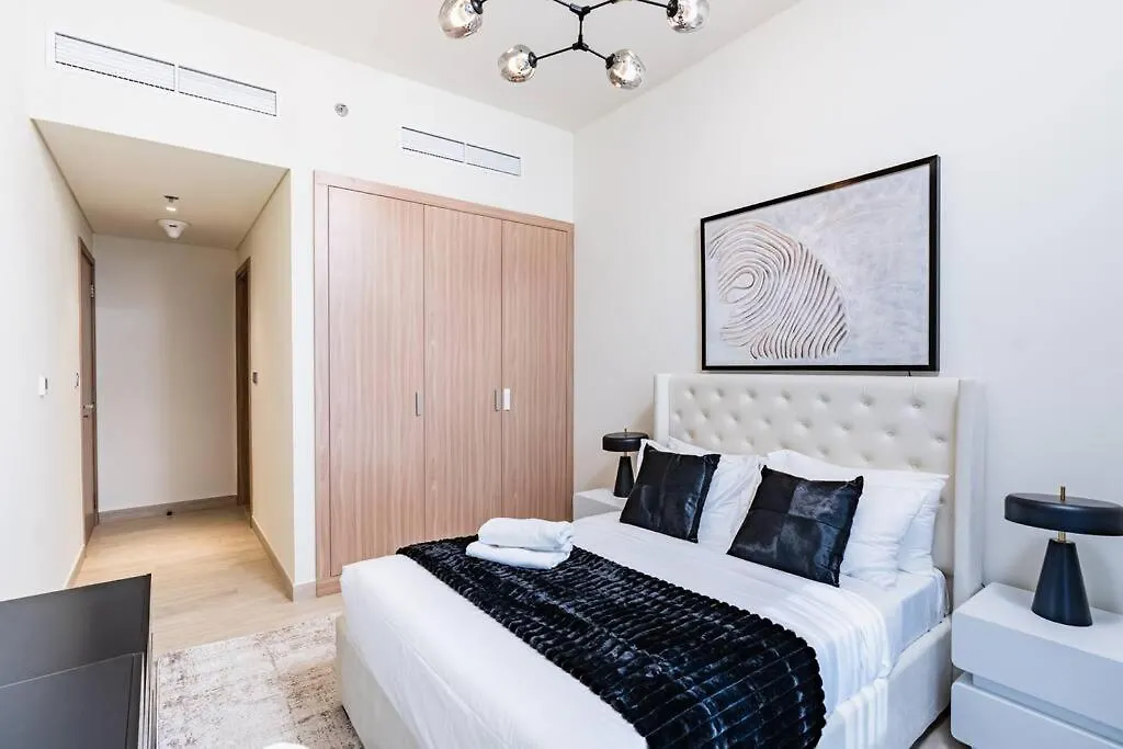 Appartement Nasma - Modern 3Br Oasis With Balcony In Azizi Riviera à Dubaï Émirats arabes unis