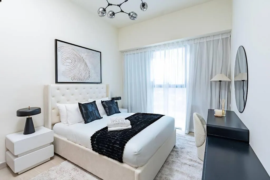 Appartement Nasma - Modern 3Br Oasis With Balcony In Azizi Riviera à Dubaï