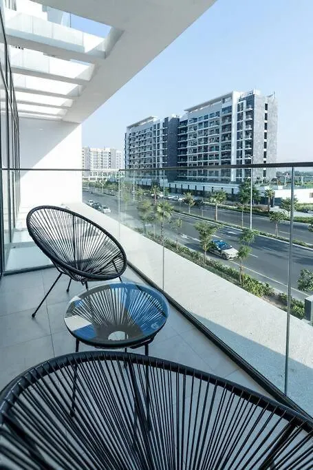 Appartement Nasma - Modern 3Br Oasis With Balcony In Azizi Riviera à Dubaï Émirats arabes unis